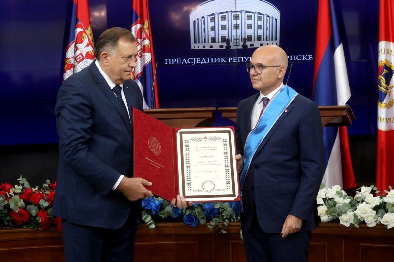 Vučević decorated for exceptional merit in strengthening cooperation between Serbia, Republika Srpska