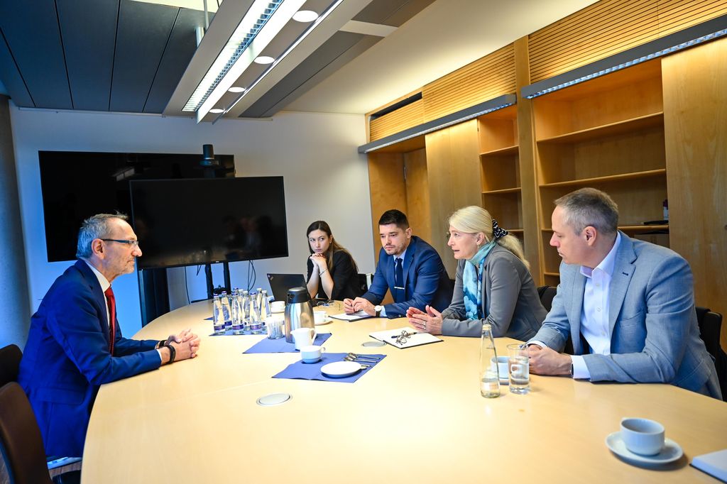 Begović visits Max Planck Institute in Munich