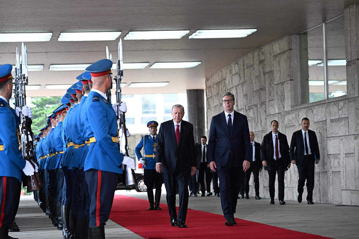 Official welcome for President of Türkiye at Palace of Serbia