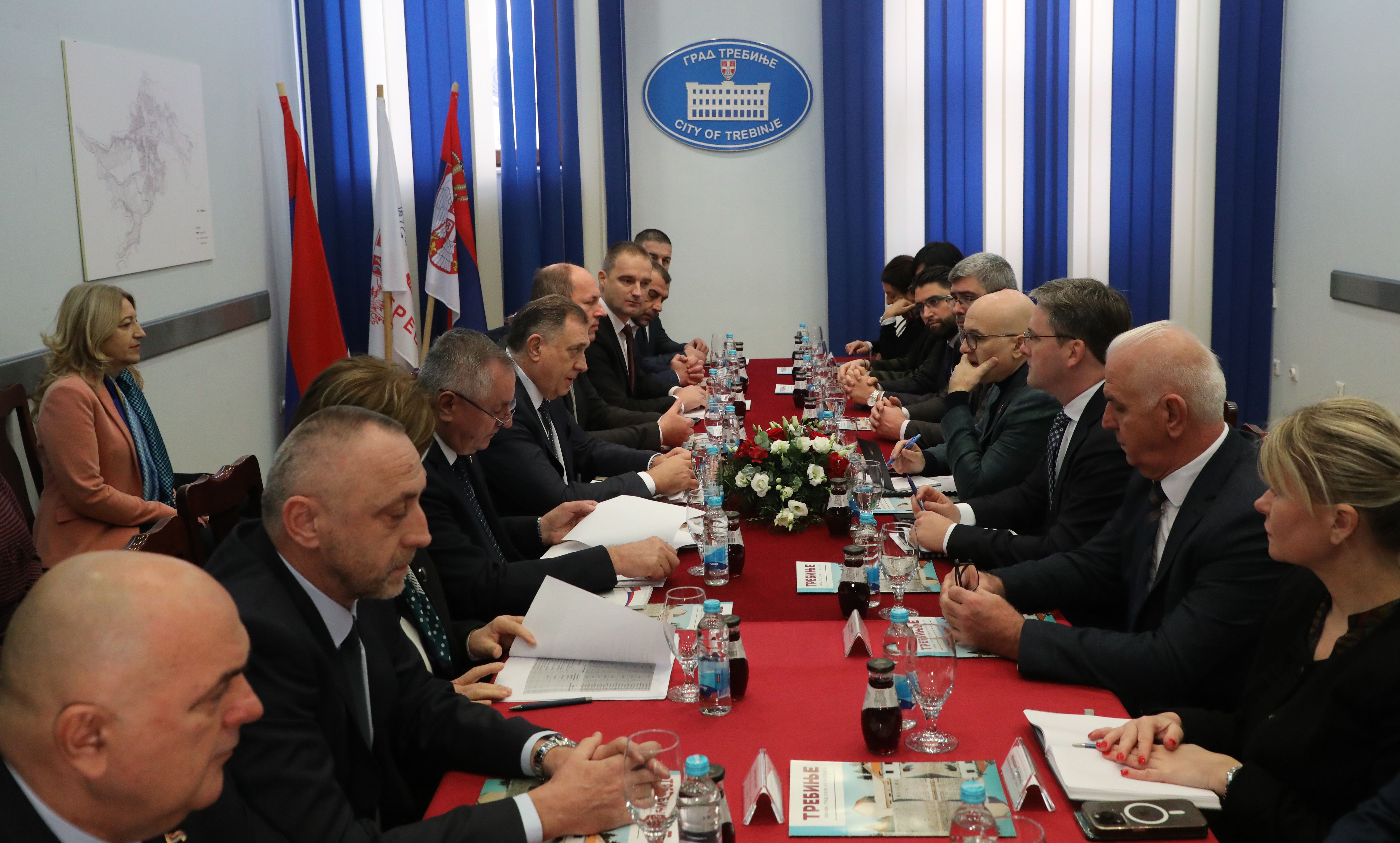 Vučević speaks with Trebinje officials