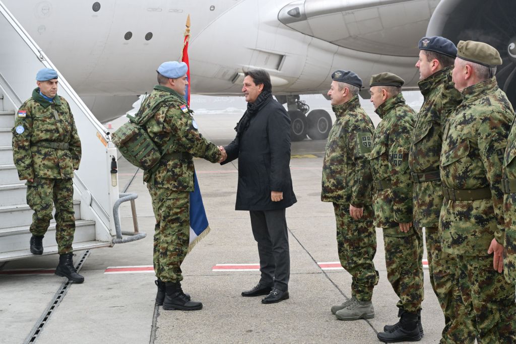 Gašić welcomes Serbian peacekeepers returning from Lebanon