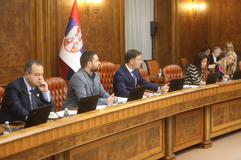 Decree adopted to modify coefficients for calculation of education sector employees’ salaries