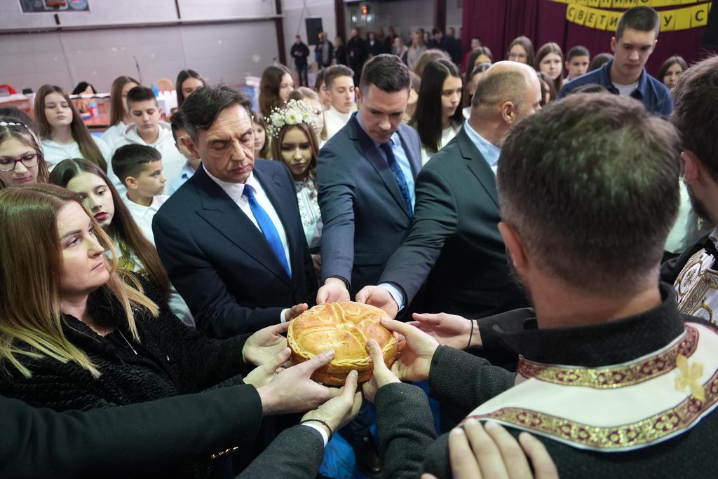 Vulin attends marking of school patron saint’s day of Saint Sava in Višegrad