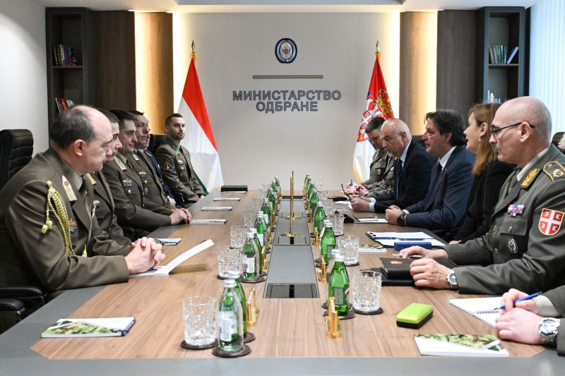 Continued improvement of cooperation with Hungary in field of defence