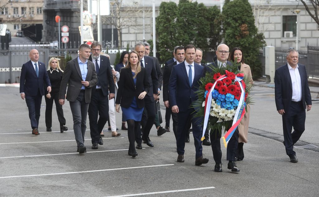 Wreath laid at site of Zoran Đinđić’s assassination