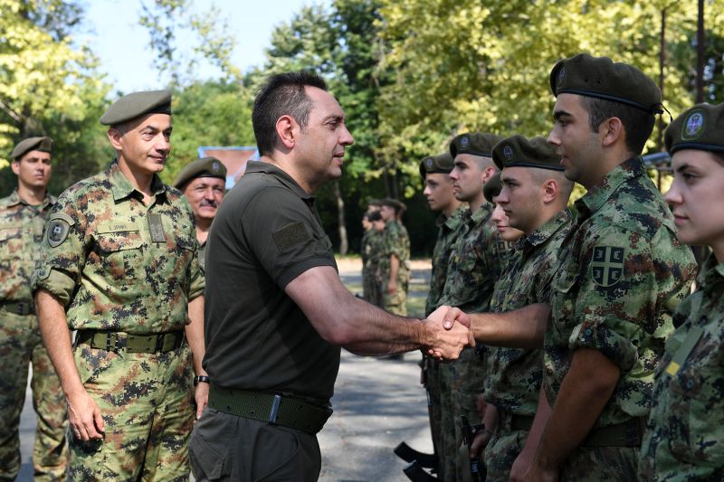 Мотивисани и обучени кадети гарант јаке војске