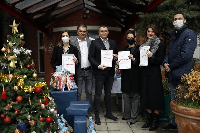 Пакетићи и донације за Центaр за заштиту одојчади, деце и омладине