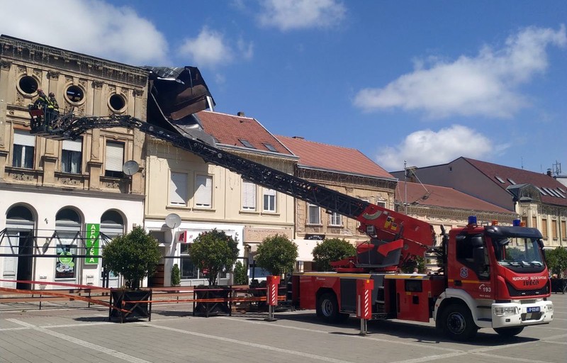 Због последица невремена ванредна ситуација у Сремској Митровици, Шиду и Руми