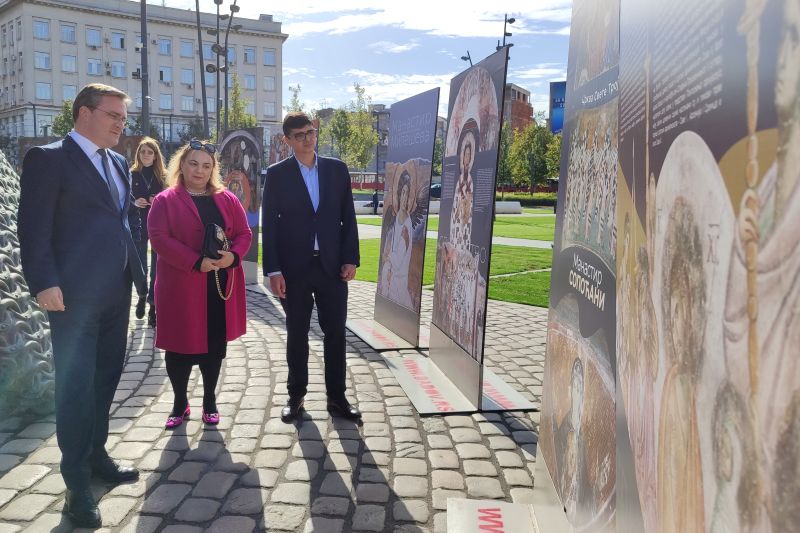 Селаковић присуствовао отварaњу изложбе „Владарске задужбине Немањића”