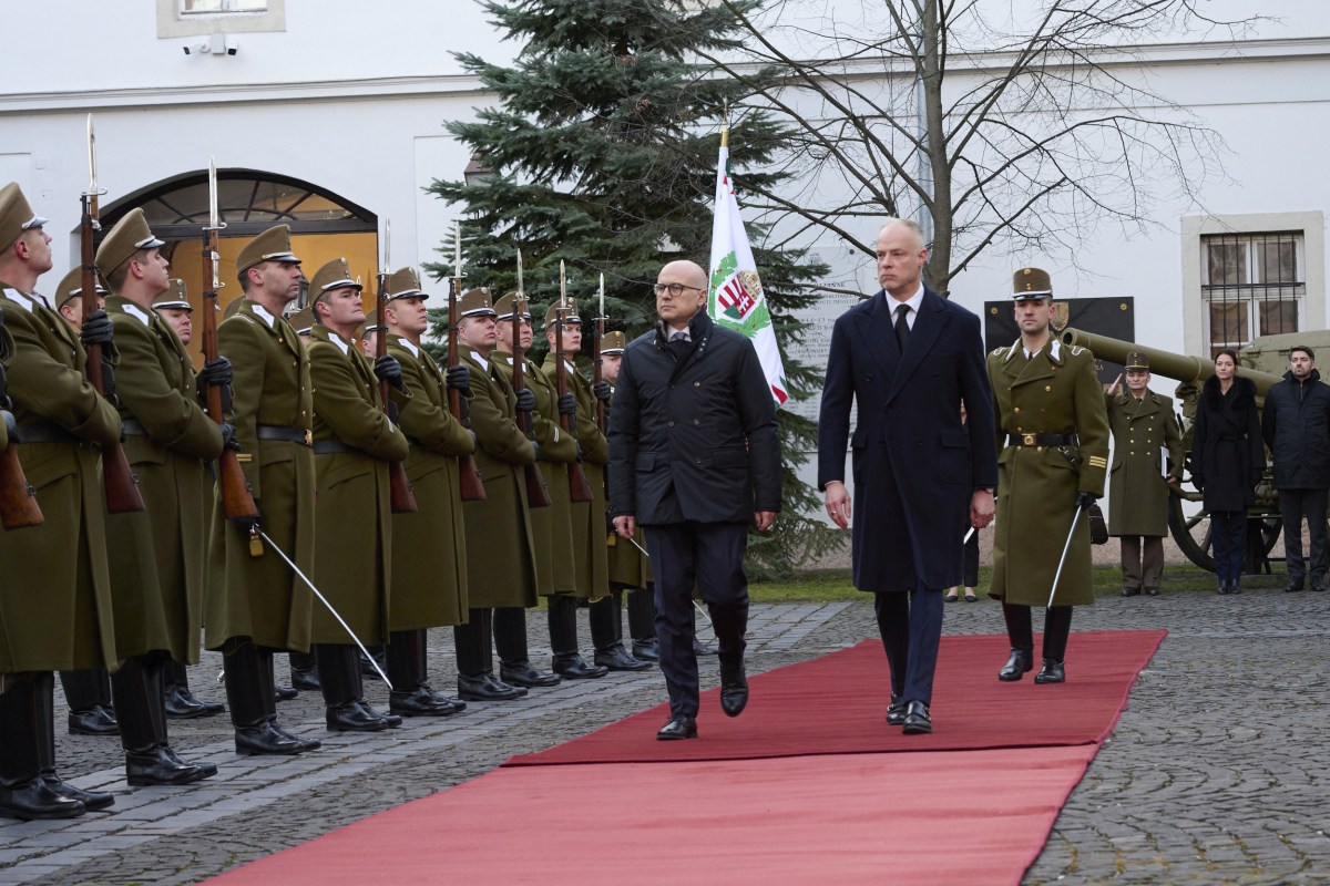 Одлична сарадња Србије и Мађарске у области одбране