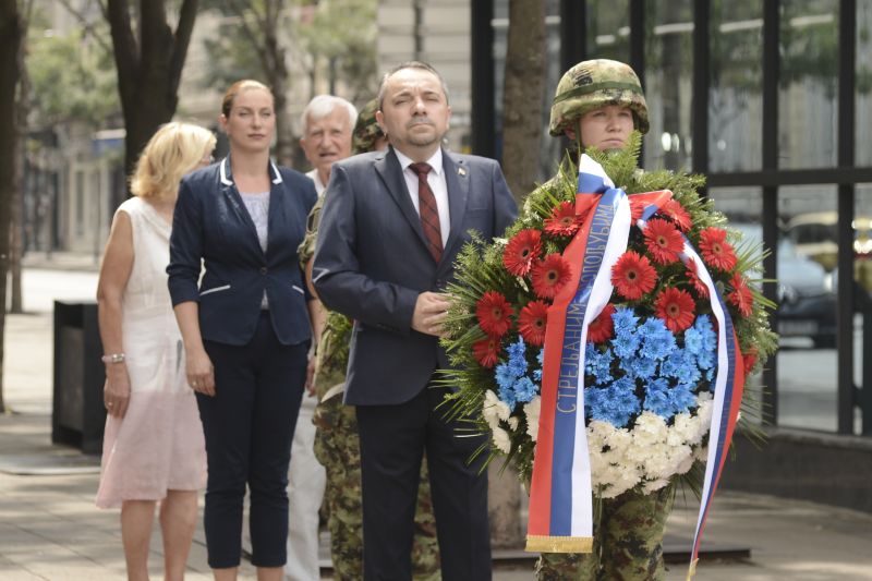 Положени венци на Споменик обешеним родољубима на Теразијама