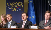 У оквиру пројекта “Европа за све” 50 грађана Србије првог дана визне либерализације путује у земље ЕУ